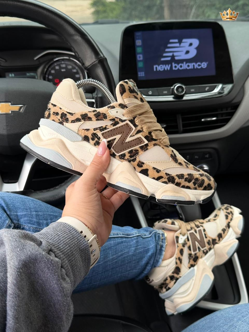 Tenis New Balance 9060 Dama Animal Print