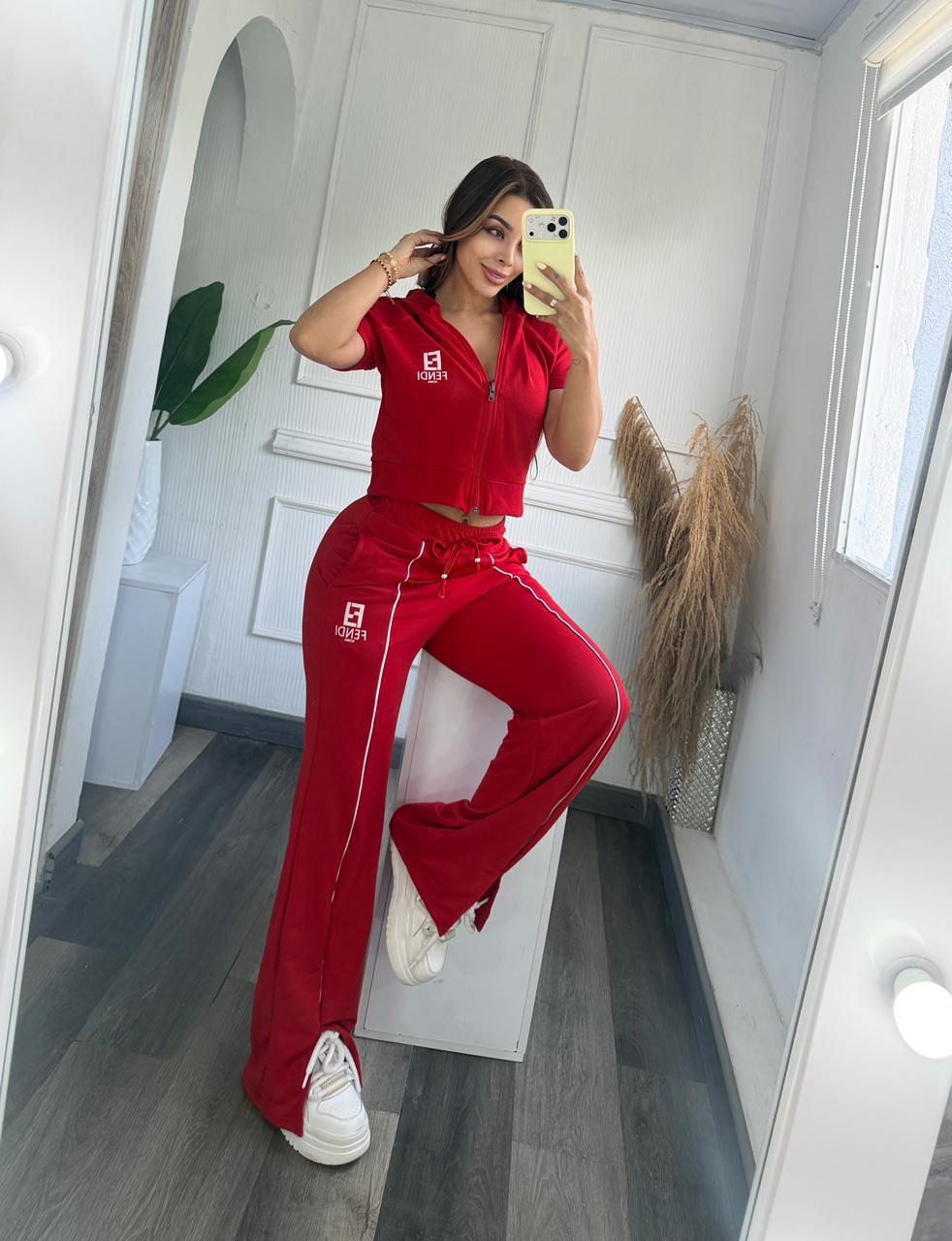 Conjunto Deportivo Dama Fendi Dos Piezas – Pantalón Bota Ancha – Talla Única